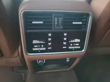 Porsche Cayenne Coupe GTS Keramik Soft-Close 22