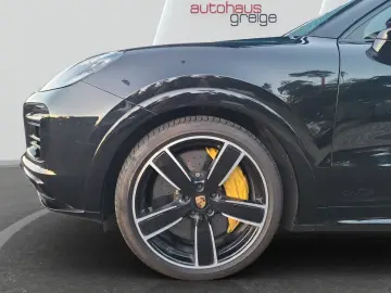 Porsche Cayenne Coupe GTS Keramik Soft-Close 22