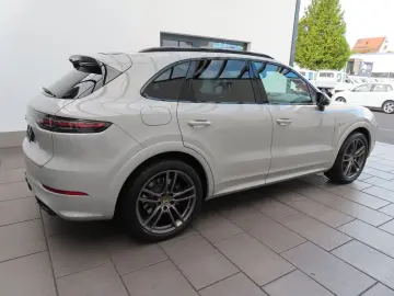 Porsche Cayenne 3.0 Hy. Sport-Design/HuD/Pan./Soft Close