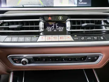 X5 xDrive40d M-Sport PANO AHK STANDHZ 360° LASER