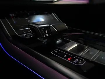 Q7 50 TDI Q S LINE*7 SITZ*ALLRADLKG*STDHZG*LASER