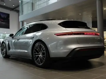 Porsche Taycan Sport Turismo