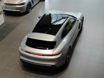 Porsche Taycan Sport Turismo