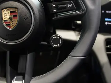 Porsche Taycan Sport Turismo
