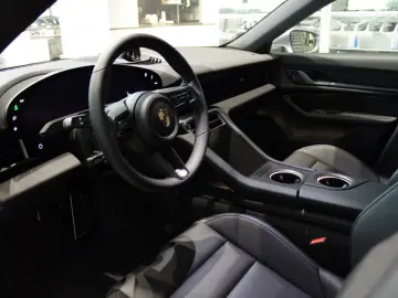 Porsche Taycan Sport Turismo