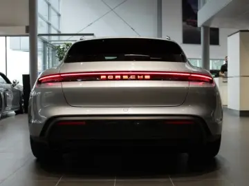Porsche Taycan Sport Turismo