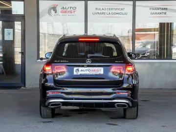 MERCEDES BENZ GLC 300d 9G-Tronic AMG LINE