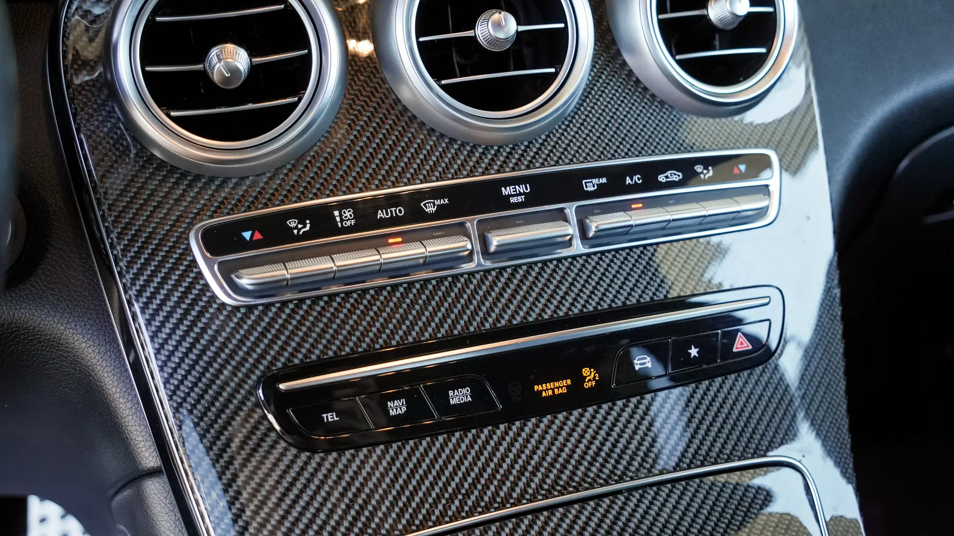MERCEDES BENZ GLC 300d 9G-Tronic AMG LINE