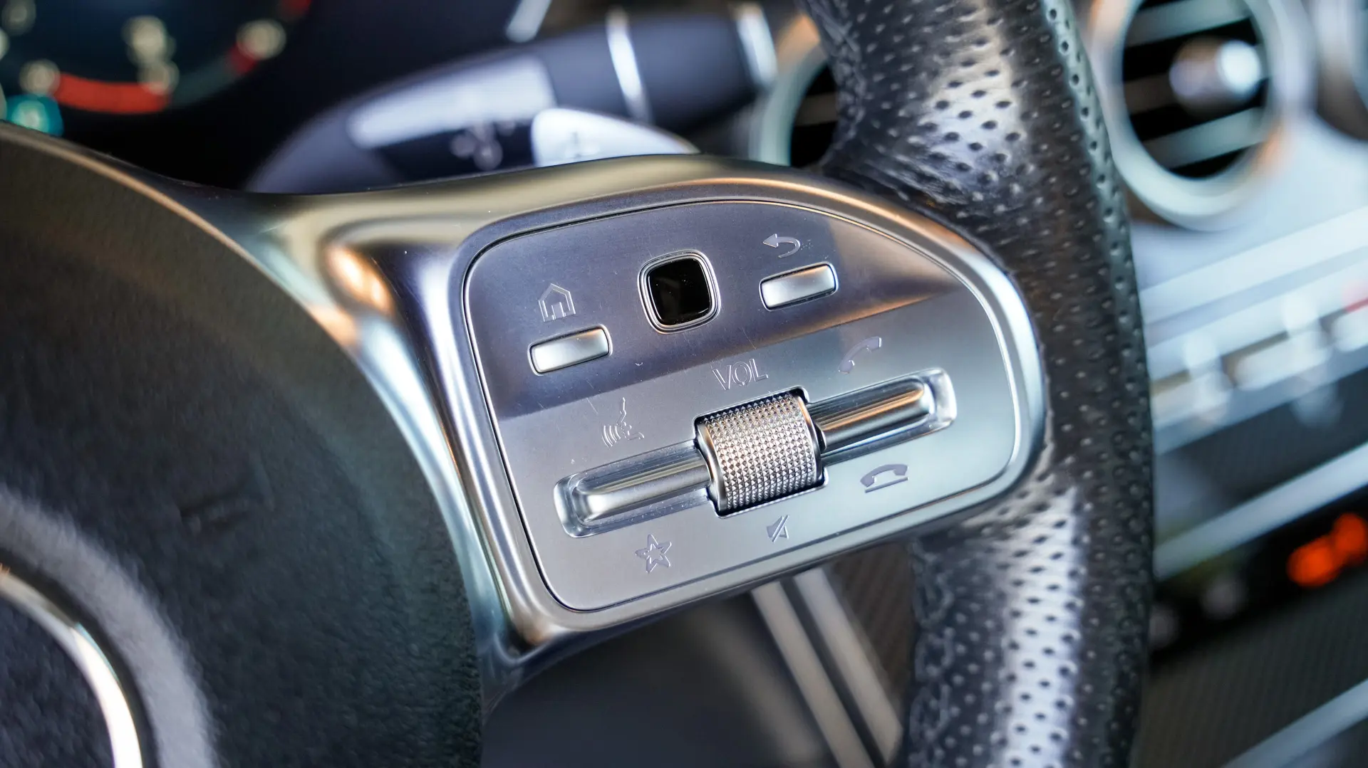 MERCEDES BENZ GLC 300d 9G-Tronic AMG LINE