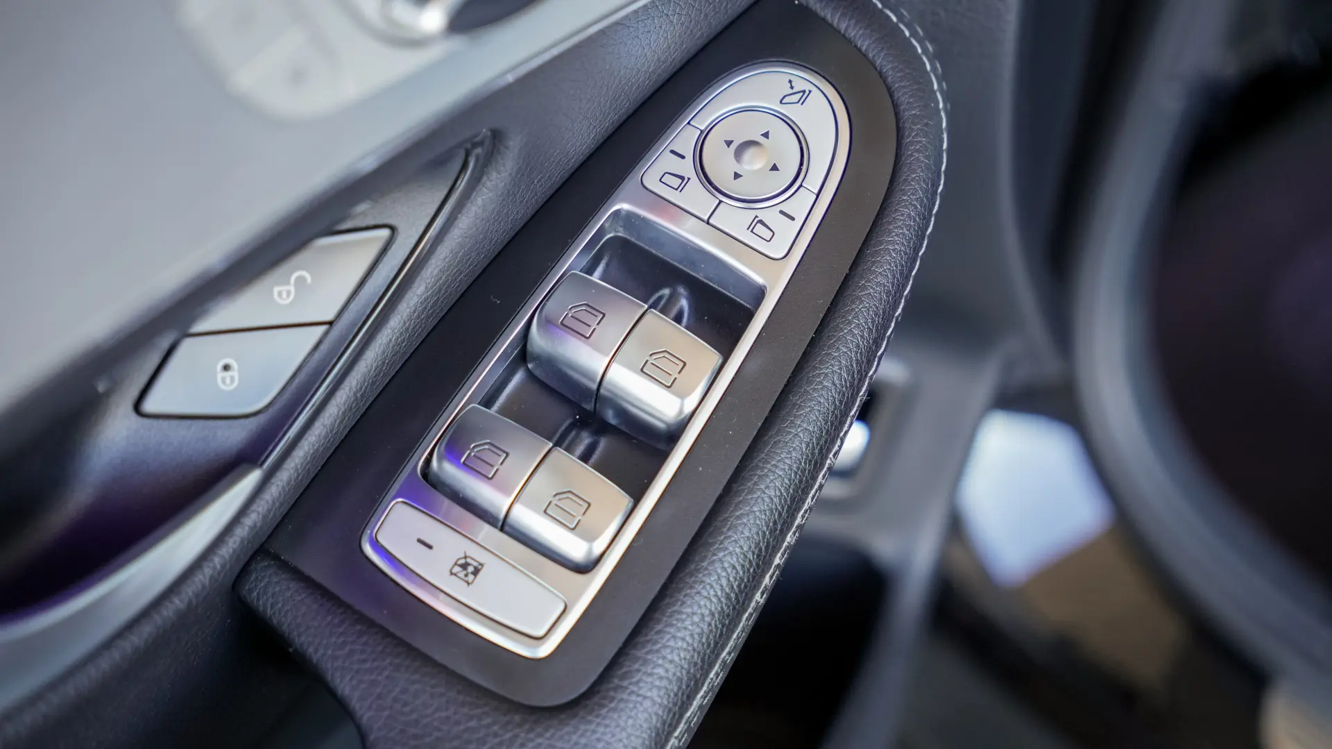 MERCEDES BENZ GLC 300d 9G-Tronic AMG LINE