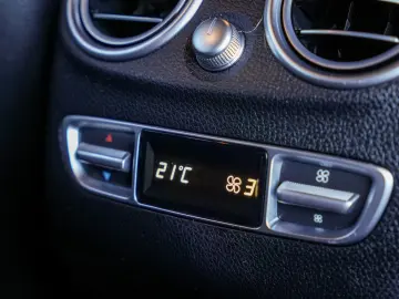 MERCEDES BENZ GLC 300d 9G-Tronic AMG LINE