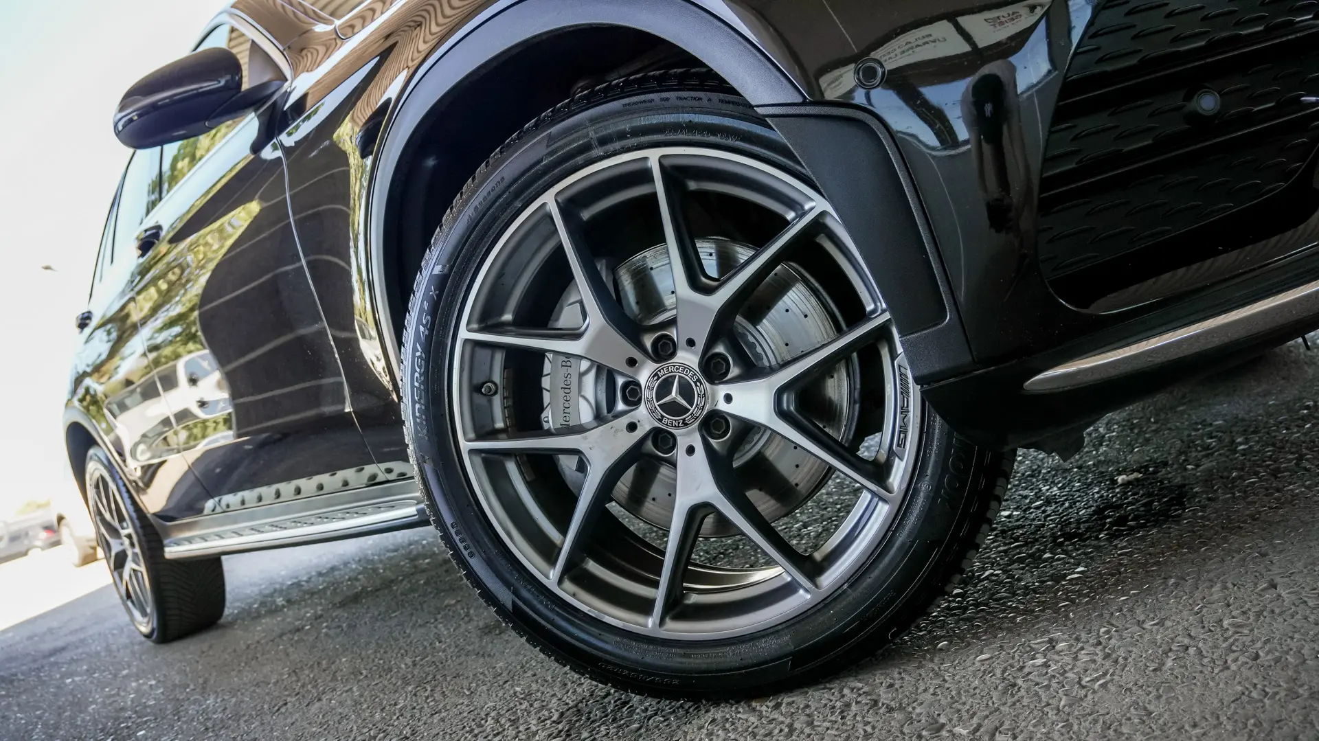 MERCEDES BENZ GLC 300d 9G-Tronic AMG LINE