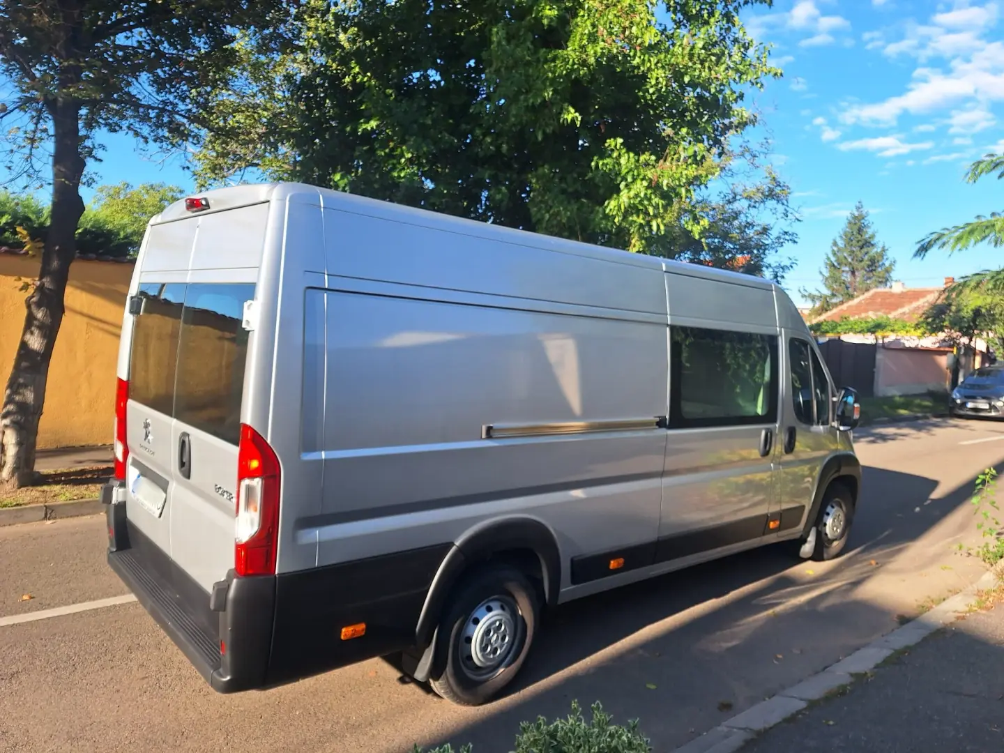 Peugeot BOXER FURGON L3 15 MC 2.2 HDI 140 CP inmatric 2023!