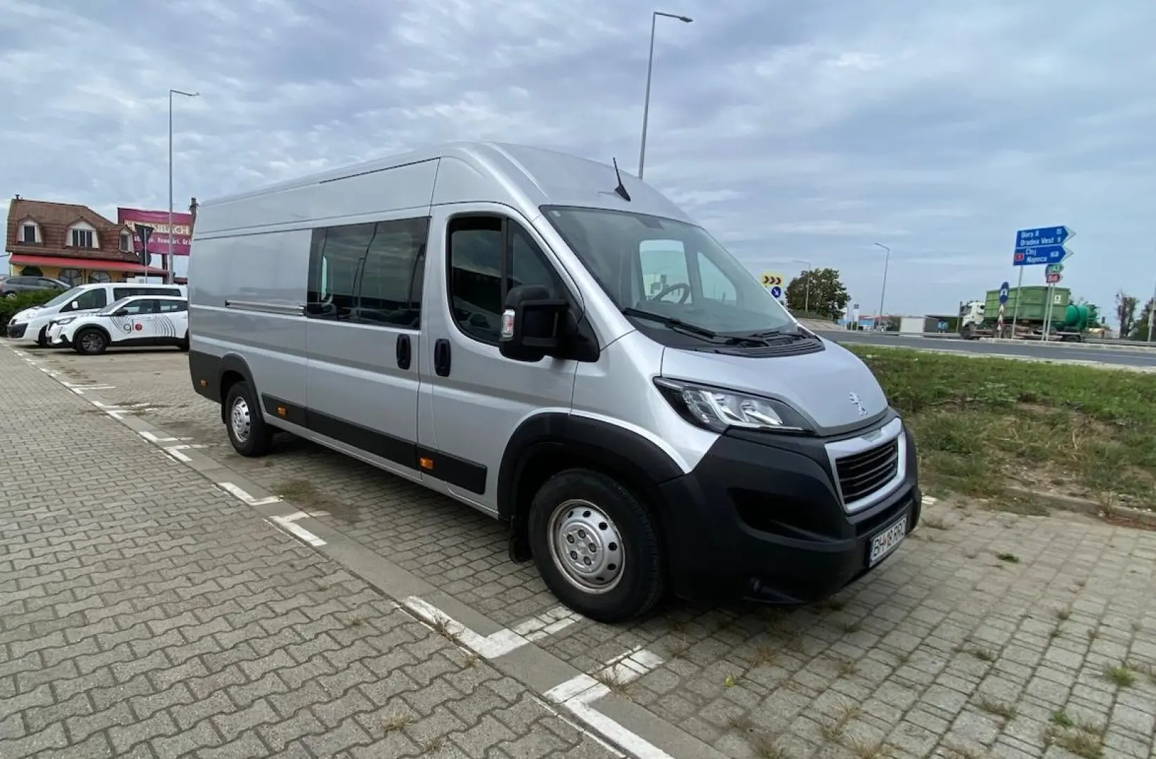 Peugeot BOXER FURGON L3 15 MC 2.2 HDI 140 CP inmatric 2023!