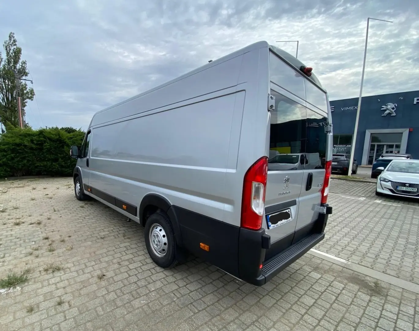 Peugeot BOXER FURGON L3 15 MC 2.2 HDI 140 CP inmatric 2023!