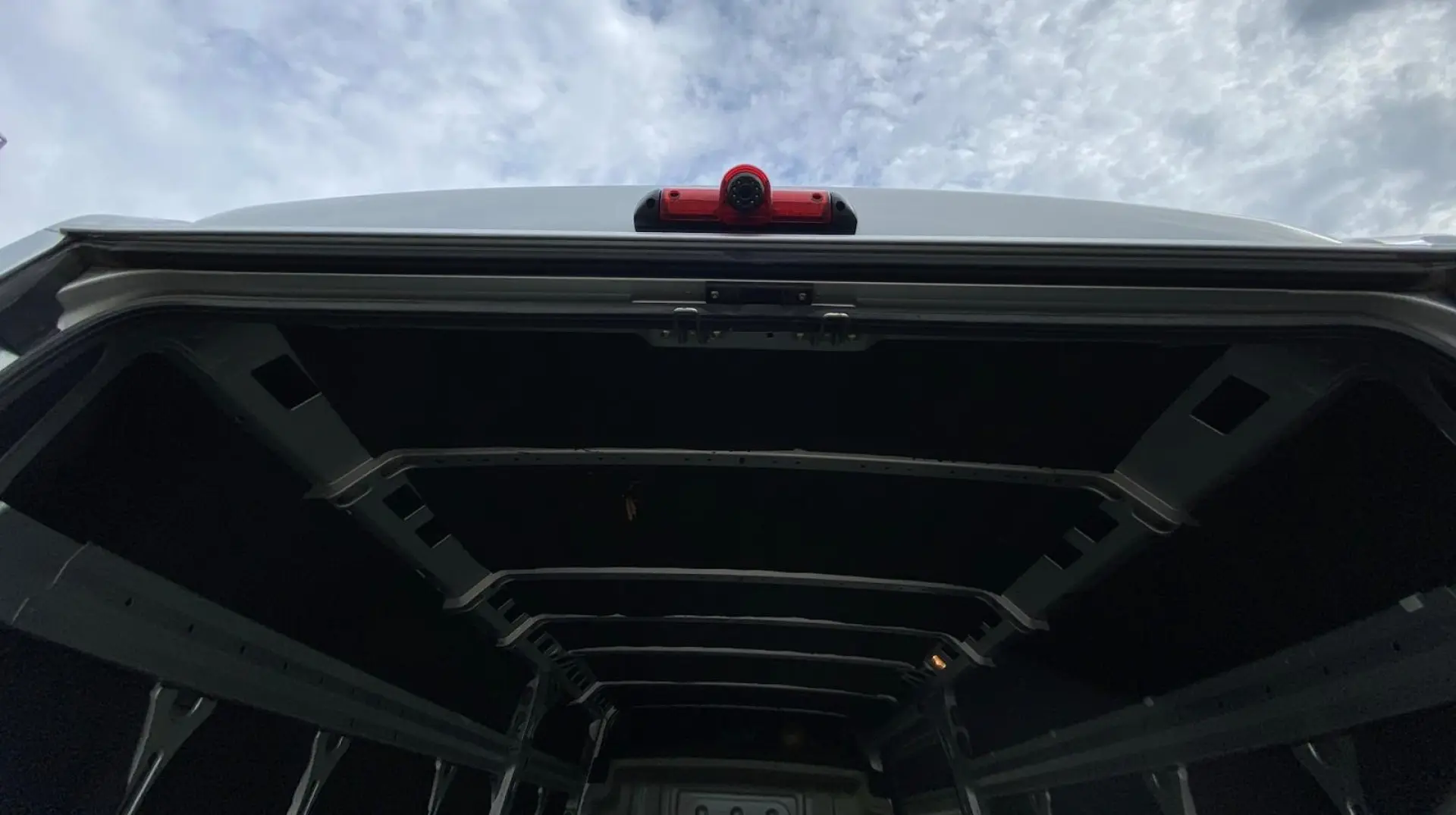 Peugeot BOXER FURGON L3 15 MC 2.2 HDI 140 CP inmatric 2023!