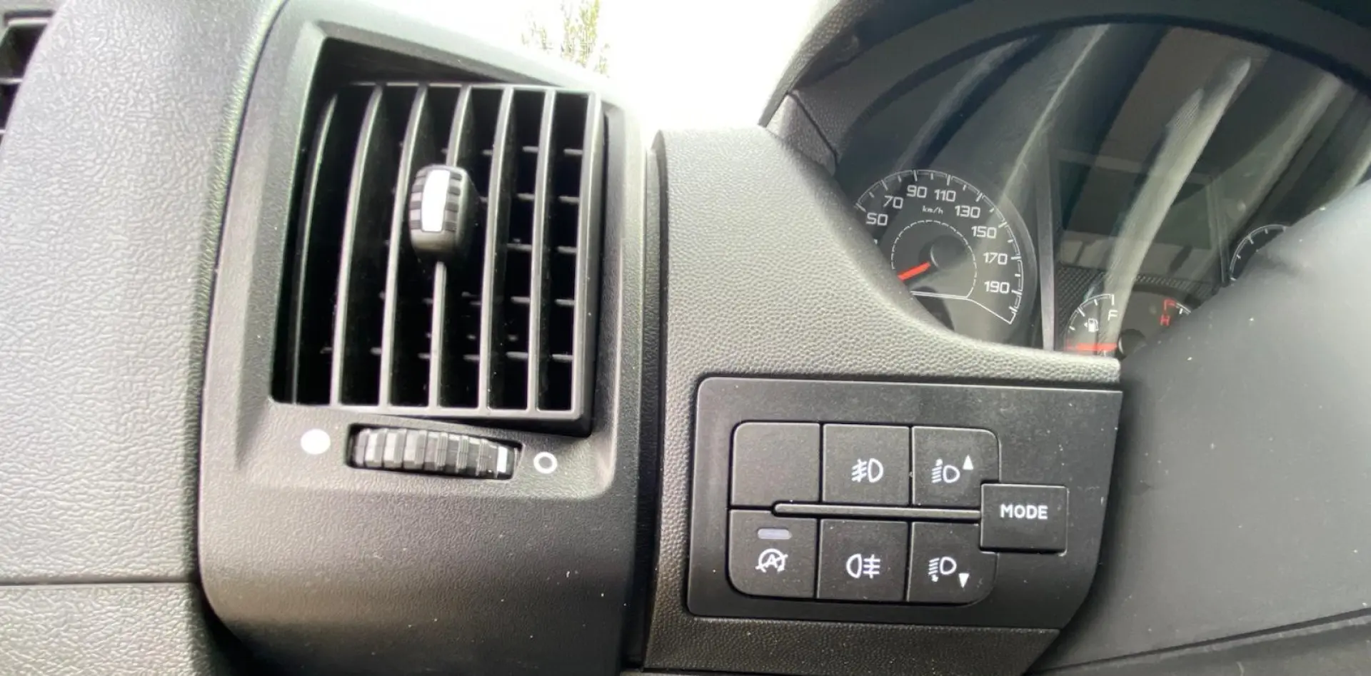 Peugeot BOXER FURGON L3 15 MC 2.2 HDI 140 CP inmatric 2023!