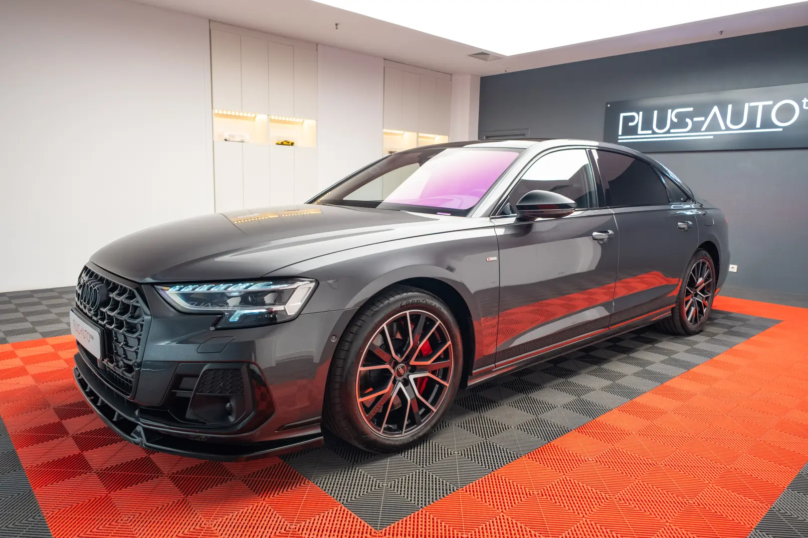 AUDI A8 60TFSI e L Quattro /S line/B&O/Massage/Matrix/Luft