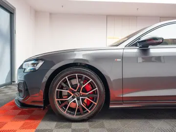 AUDI A8 60TFSI e L Quattro /S line/B&O/Massage/Matrix/Luft