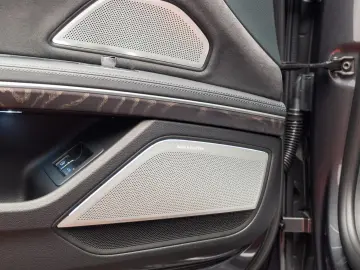 AUDI A8 60TFSI e L Quattro /S line/B&O/Massage/Matrix/Luft
