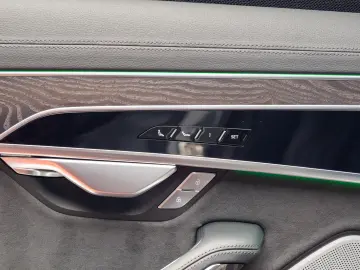 AUDI A8 60TFSI e L Quattro /S line/B&O/Massage/Matrix/Luft