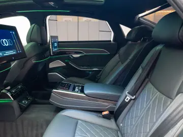 AUDI A8 60TFSI e L Quattro /S line/B&O/Massage/Matrix/Luft