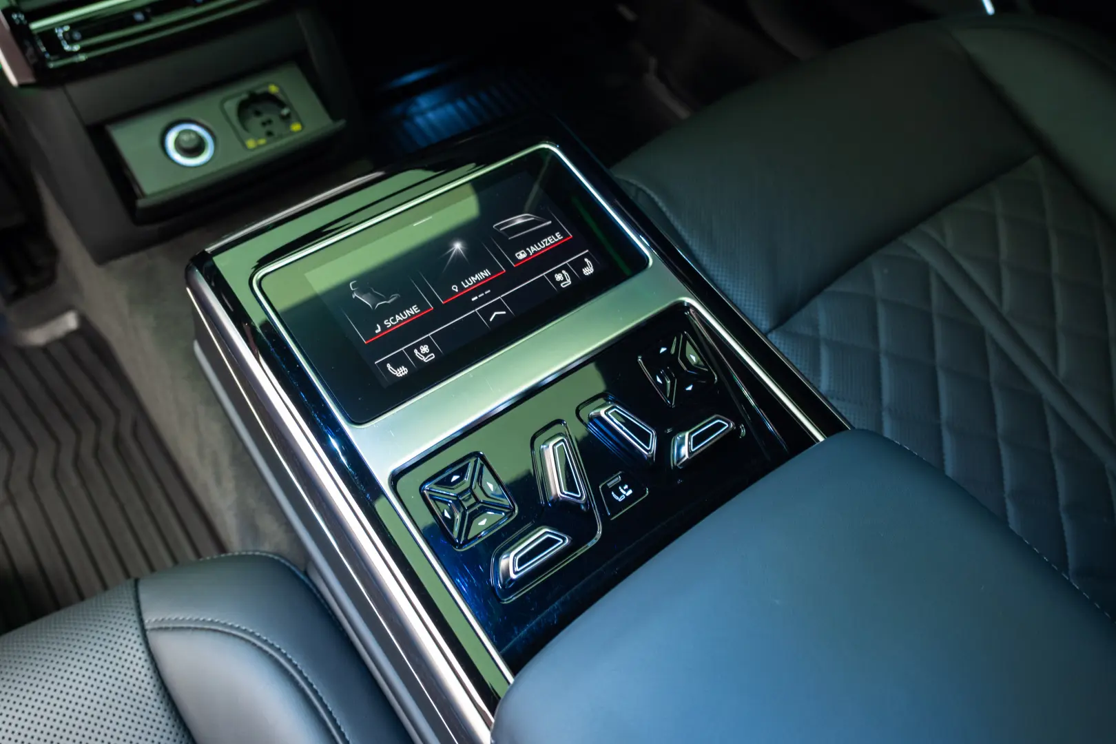 AUDI A8 60TFSI e L Quattro /S line/B&O/Massage/Matrix/Luft