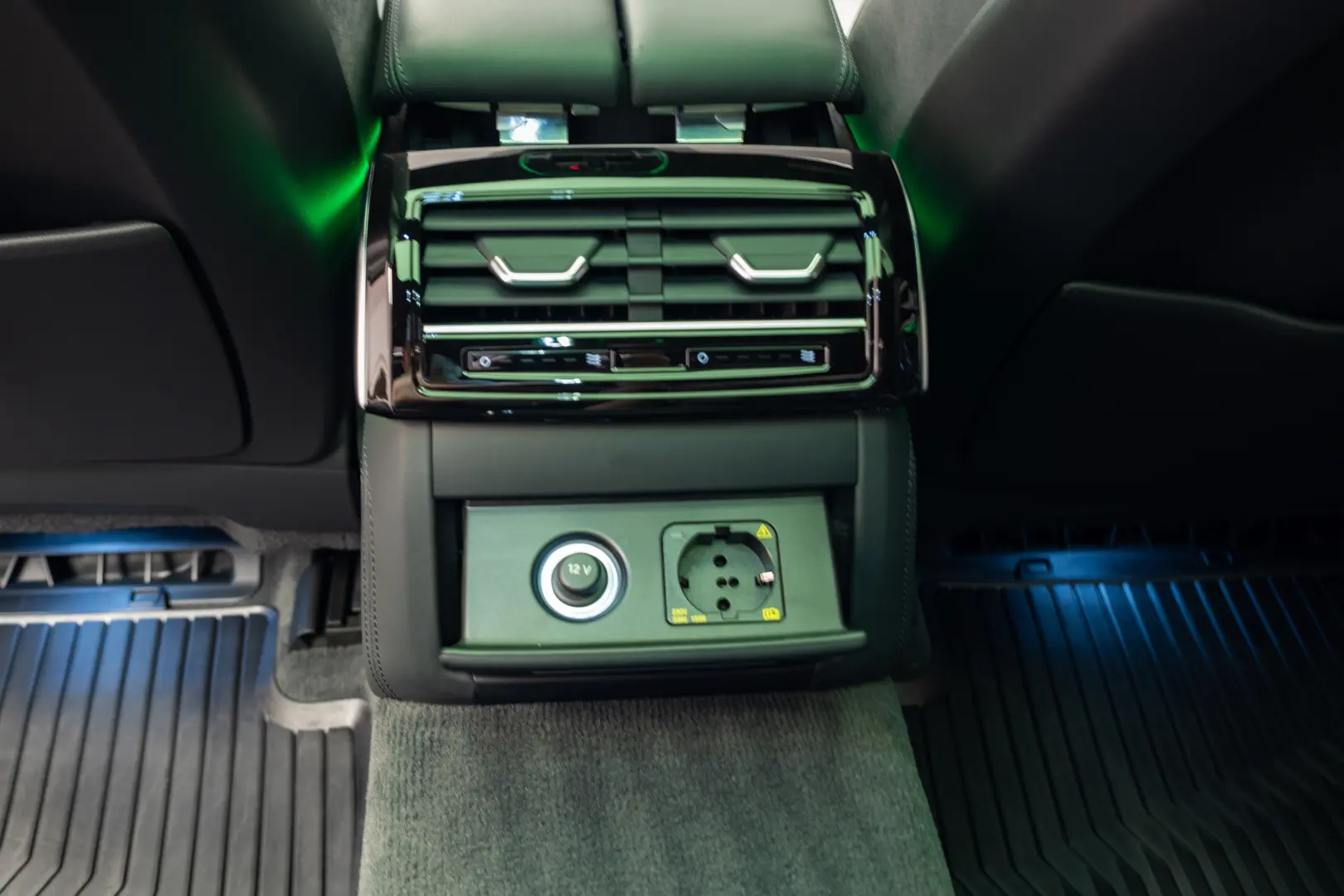AUDI A8 60TFSI e L Quattro /S line/B&O/Massage/Matrix/Luft