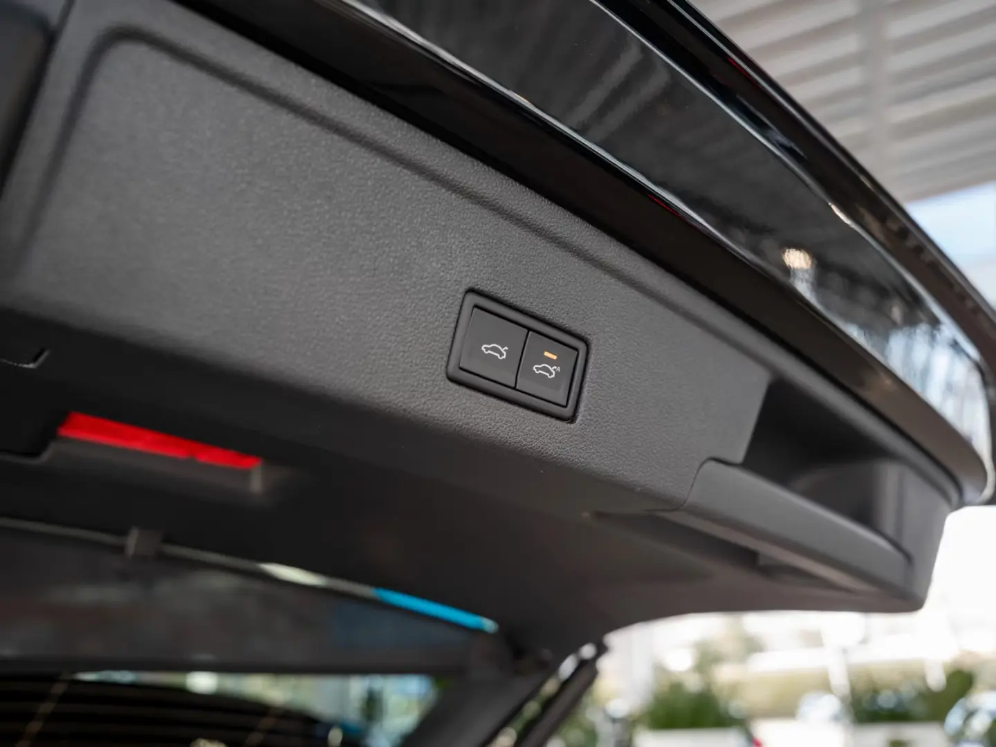 Volkswagen Touareg R-Line AHK Pano DYNAUDIO IQ-DRIVE