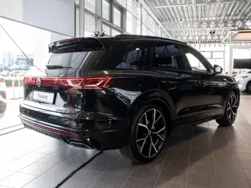 Volkswagen Touareg R-Line AHK Pano DYNAUDIO IQ-DRIVE