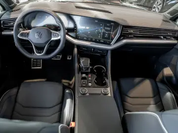 Volkswagen Touareg R-Line AHK Pano DYNAUDIO IQ-DRIVE