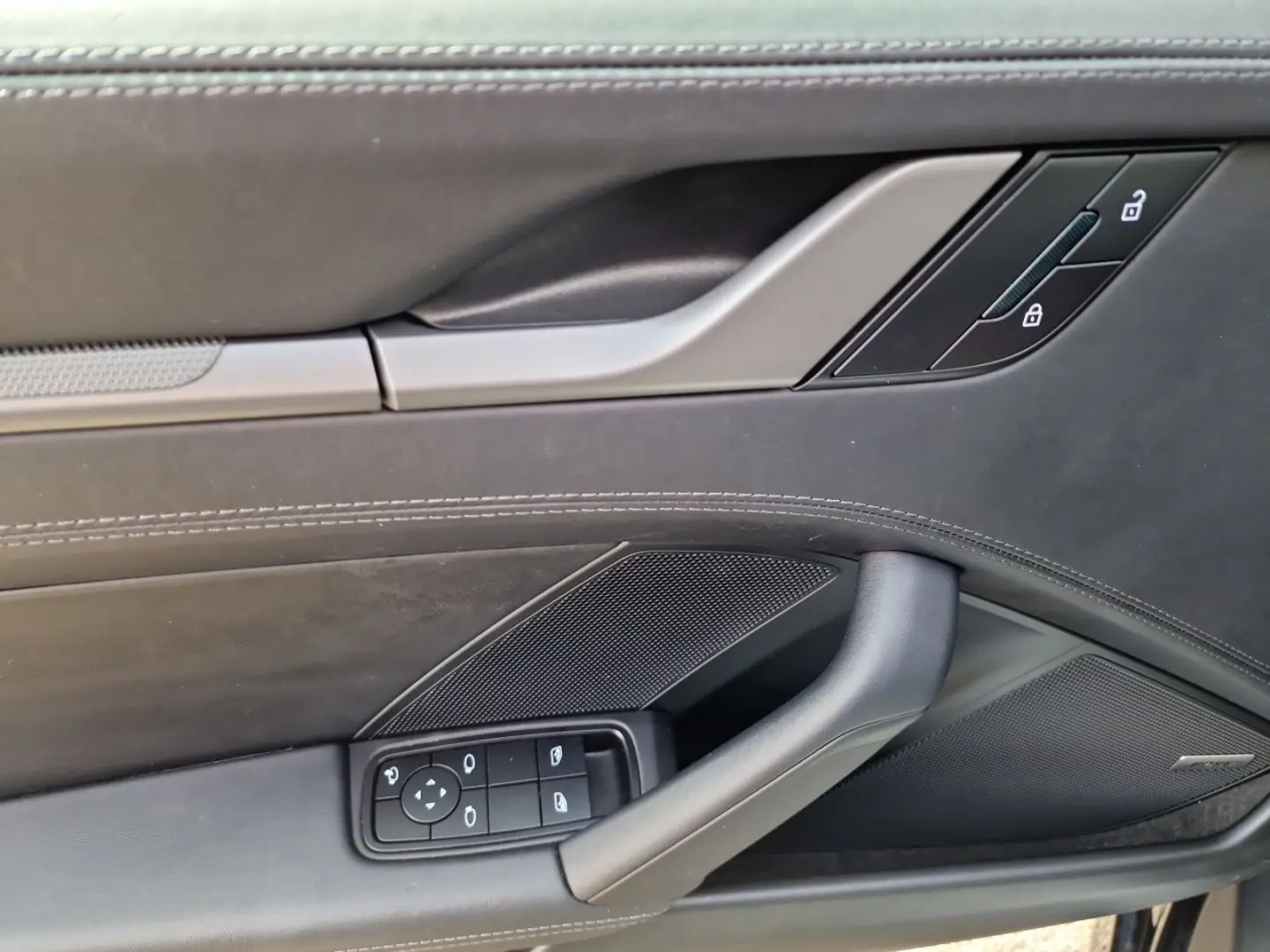 Porsche 992.2 FACELIFT BOSE