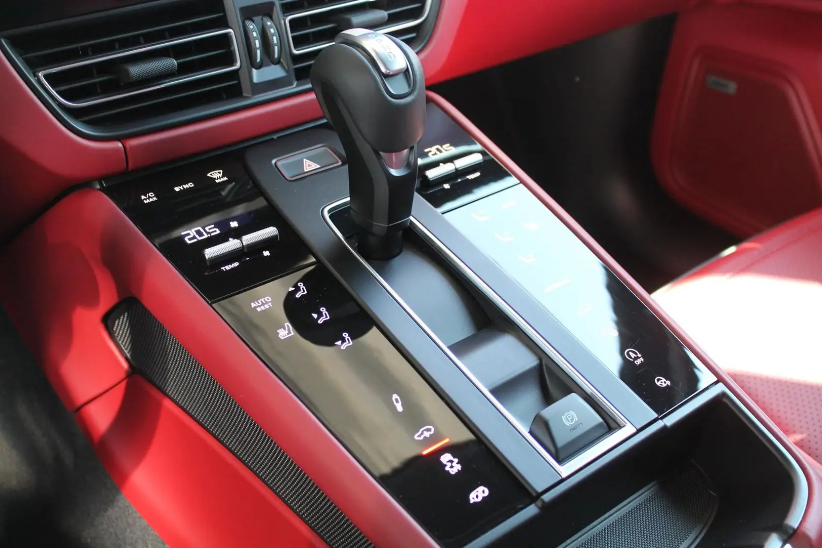 Macan GTS Standheizung Luftfederung