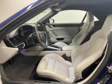 Porsche 911 Carrera S 992 Cabrio Sport