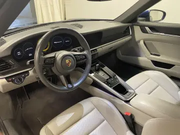 Porsche 911 Carrera S 992 Cabrio Sport