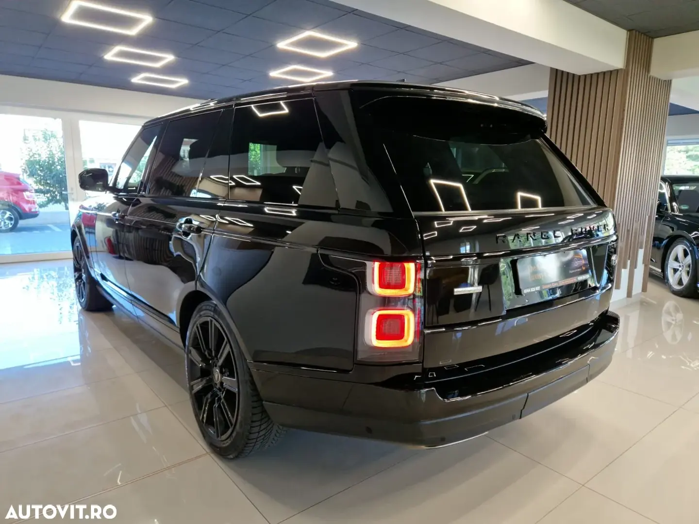 Land Rover Range Rover 4.4L SDV8 LWB Autobiography