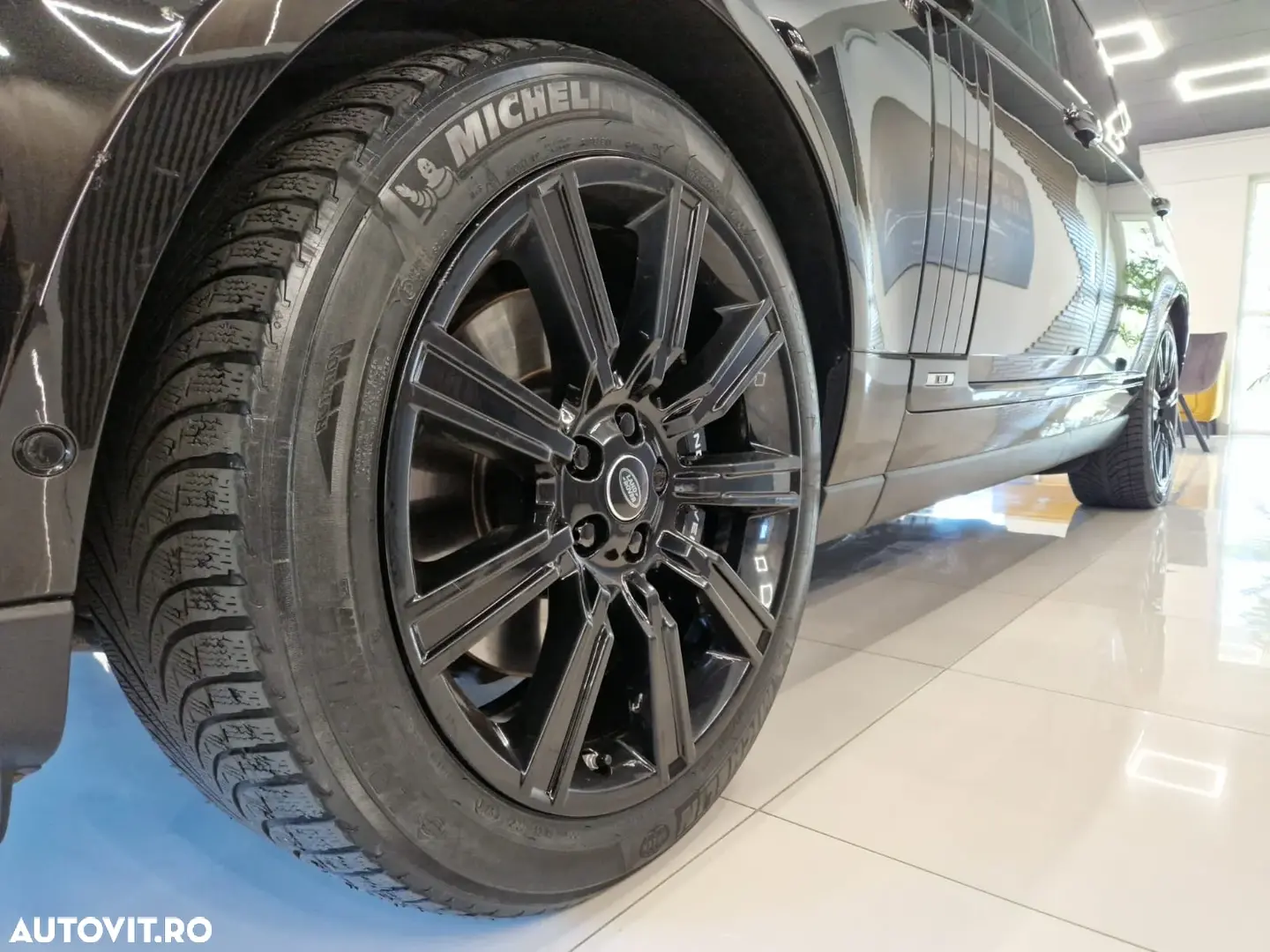 Land Rover Range Rover 4.4L SDV8 LWB Autobiography
