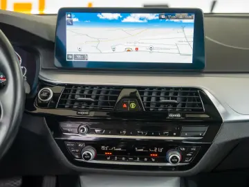 BMW Seria 5 530e Automatik