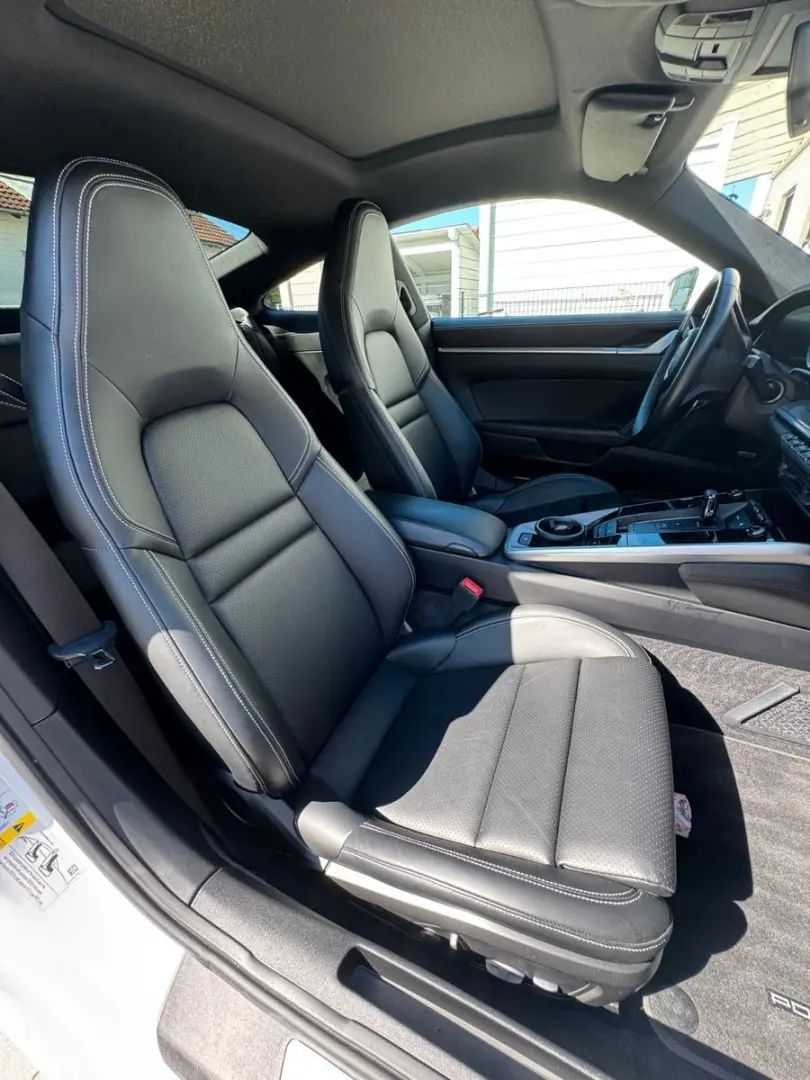 Porsche 992 Carrera 4S Coupé