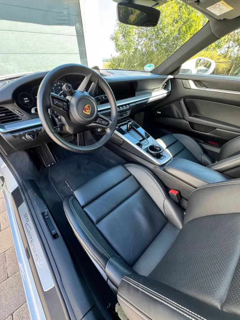 Porsche 992 Carrera 4S Coupé
