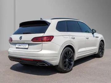 Touareg 3.0 TDI 4Motion R-Line IQ Light,AHK,ZGV