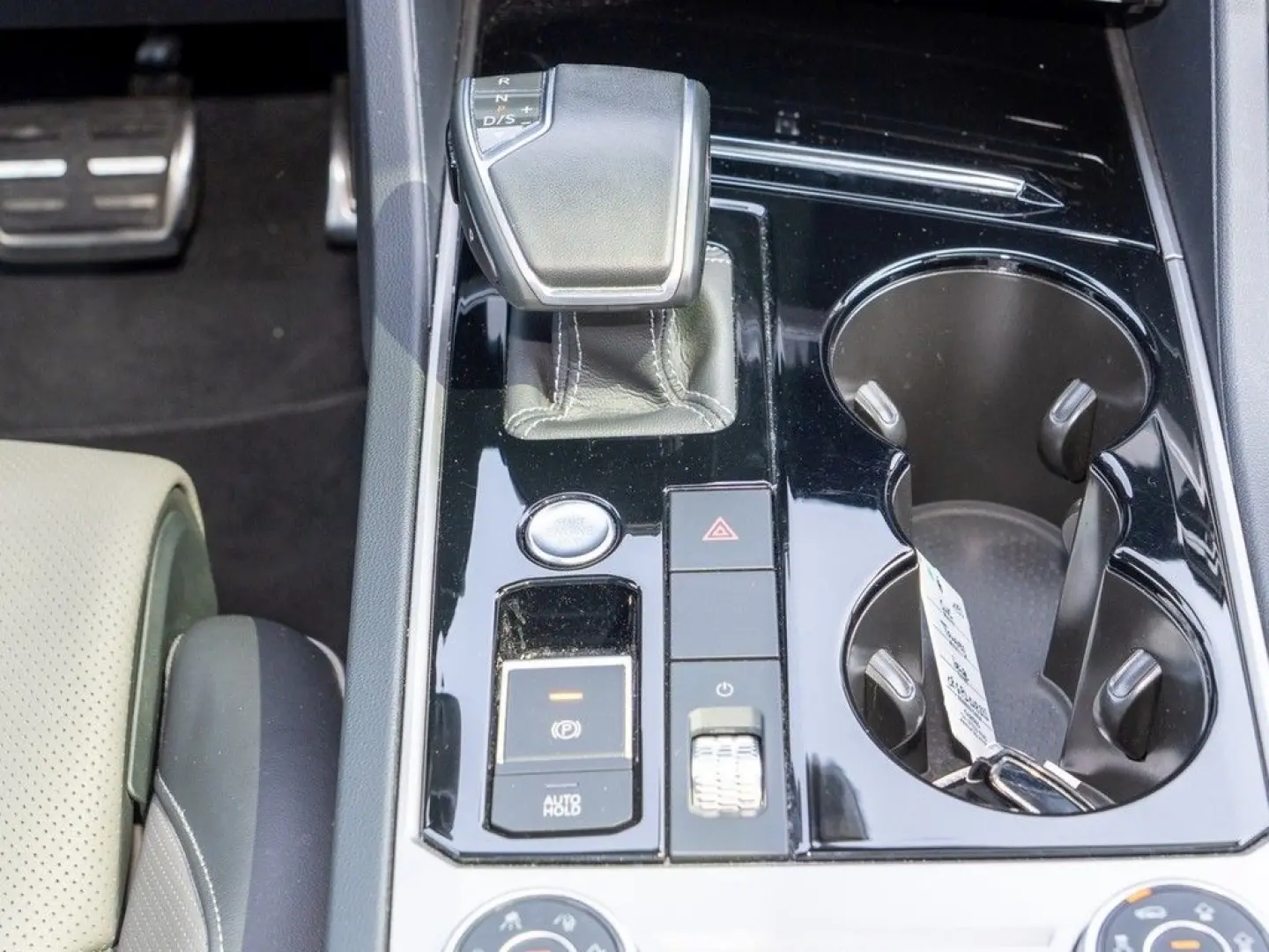 Touareg 3.0 TDI 4Motion R-Line IQ Light,AHK,ZGV