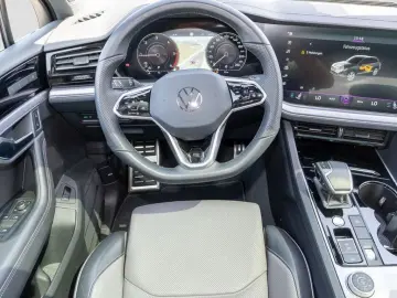 Touareg 3.0 TDI 4Motion R-Line IQ Light,AHK,ZGV