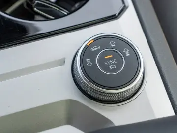 Touareg 3.0 TDI 4Motion R-Line IQ Light,AHK,ZGV