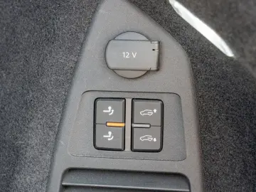 Touareg 3.0 TDI 4Motion R-Line IQ Light,AHK,ZGV