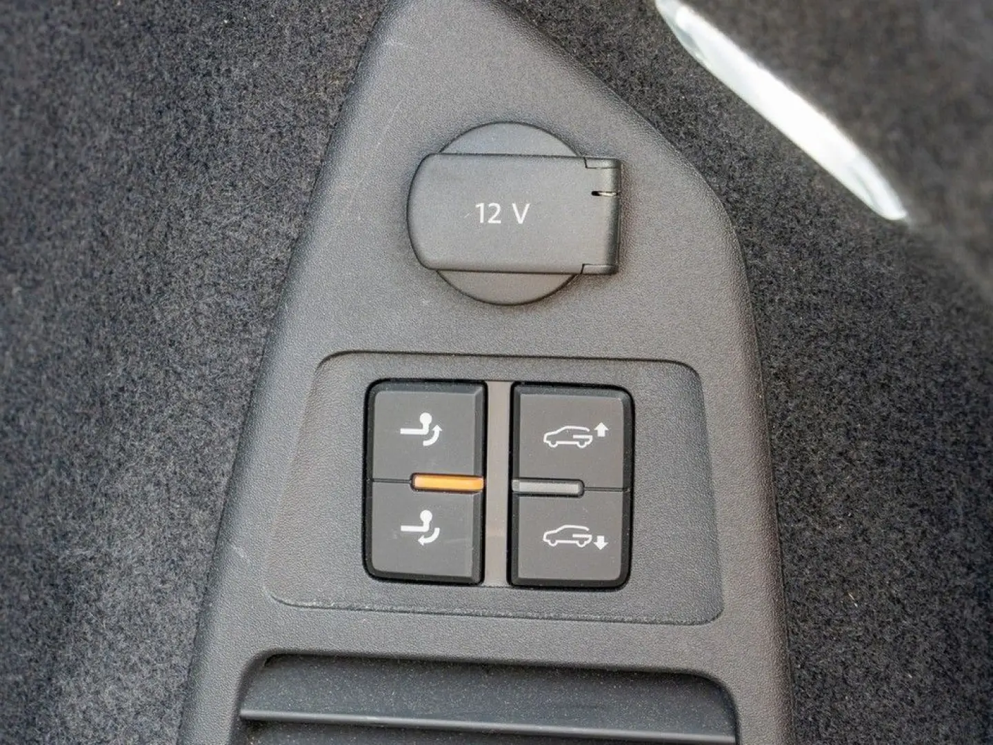 Touareg 3.0 TDI 4Motion R-Line IQ Light,AHK,ZGV