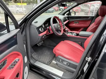BENTAYGA 4.0 V8 AZURE FIRST 1 EDITION *TV*BLACK*