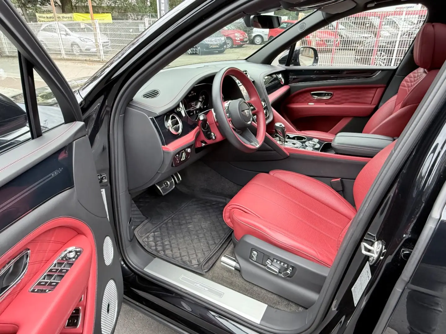 BENTAYGA 4.0 V8 AZURE FIRST 1 EDITION *TV*BLACK*