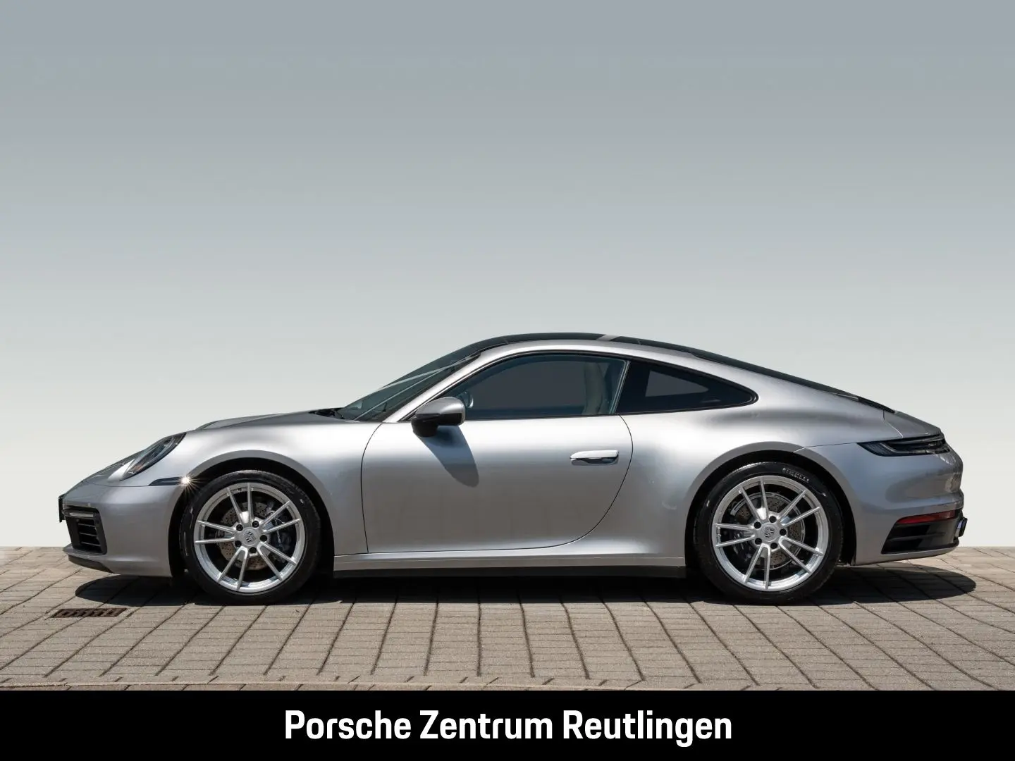 Porsche 992 911 Carrera 4 BOSE