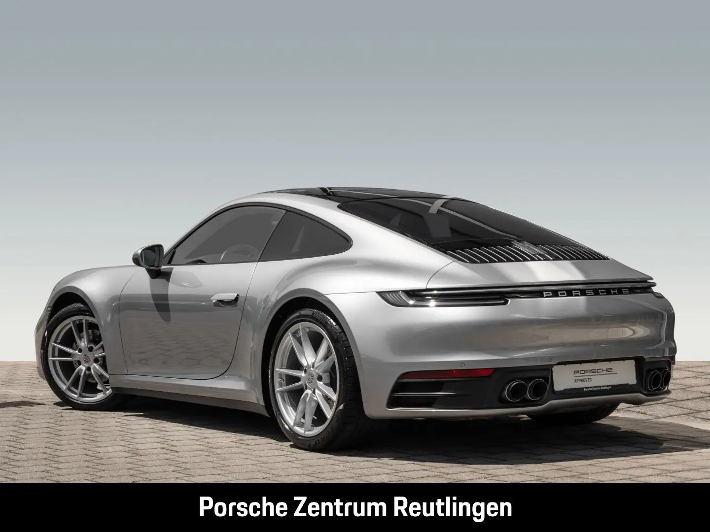 Porsche 992 911 Carrera 4 BOSE